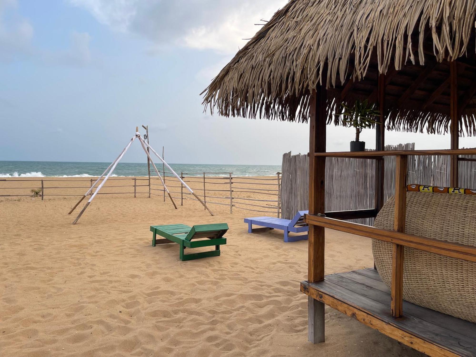 Tata Beach Hotel Cotonou Bagian luar foto